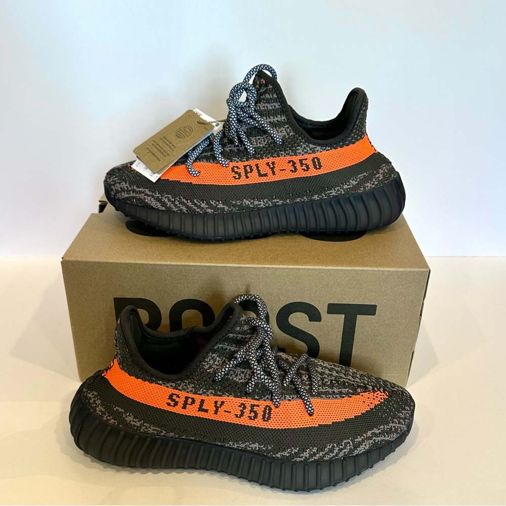 adidas Yeezy Boost 350 V2 Carbon Beluga men’s size 6 / size 7 women’s